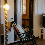 Bijou Beatus - Lakeview Sunset Retreat Daire *