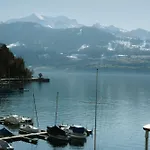Bijou Beatus - Lakeview Sunset Retreat Daire