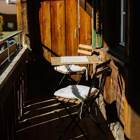 Bijou Beatus - Lakeview Sunset Retreat Appartement Merligen