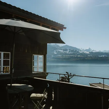 Bijou Beatus - Lakeview Sunset Retreat Lägenhet *