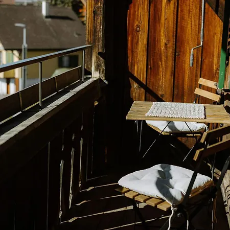 Bijou Beatus - Lakeview Sunset Retreat Apartamento *